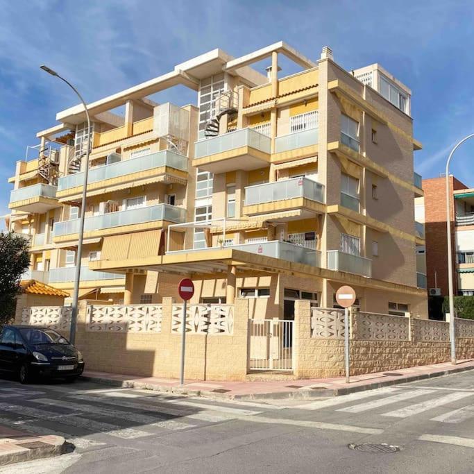 Modern Flat Close To Beach Ел Кампело Екстериор снимка