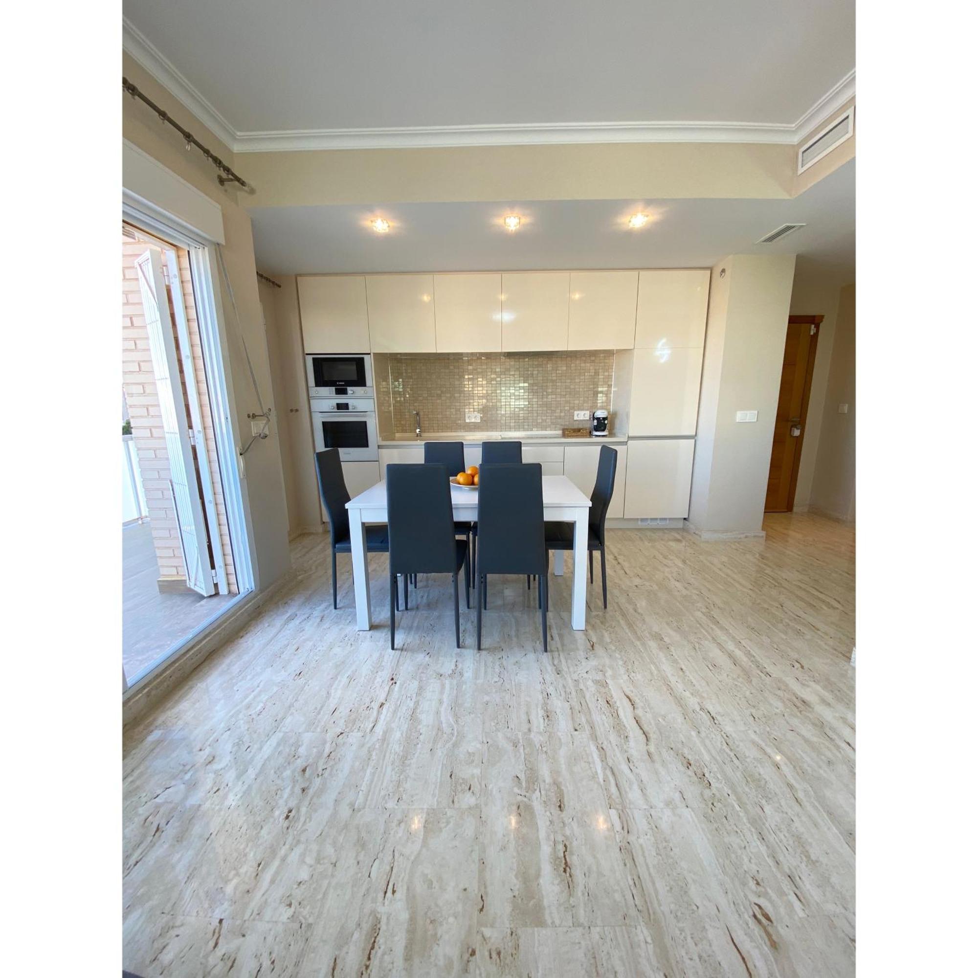 Modern Flat Close To Beach Ел Кампело Екстериор снимка