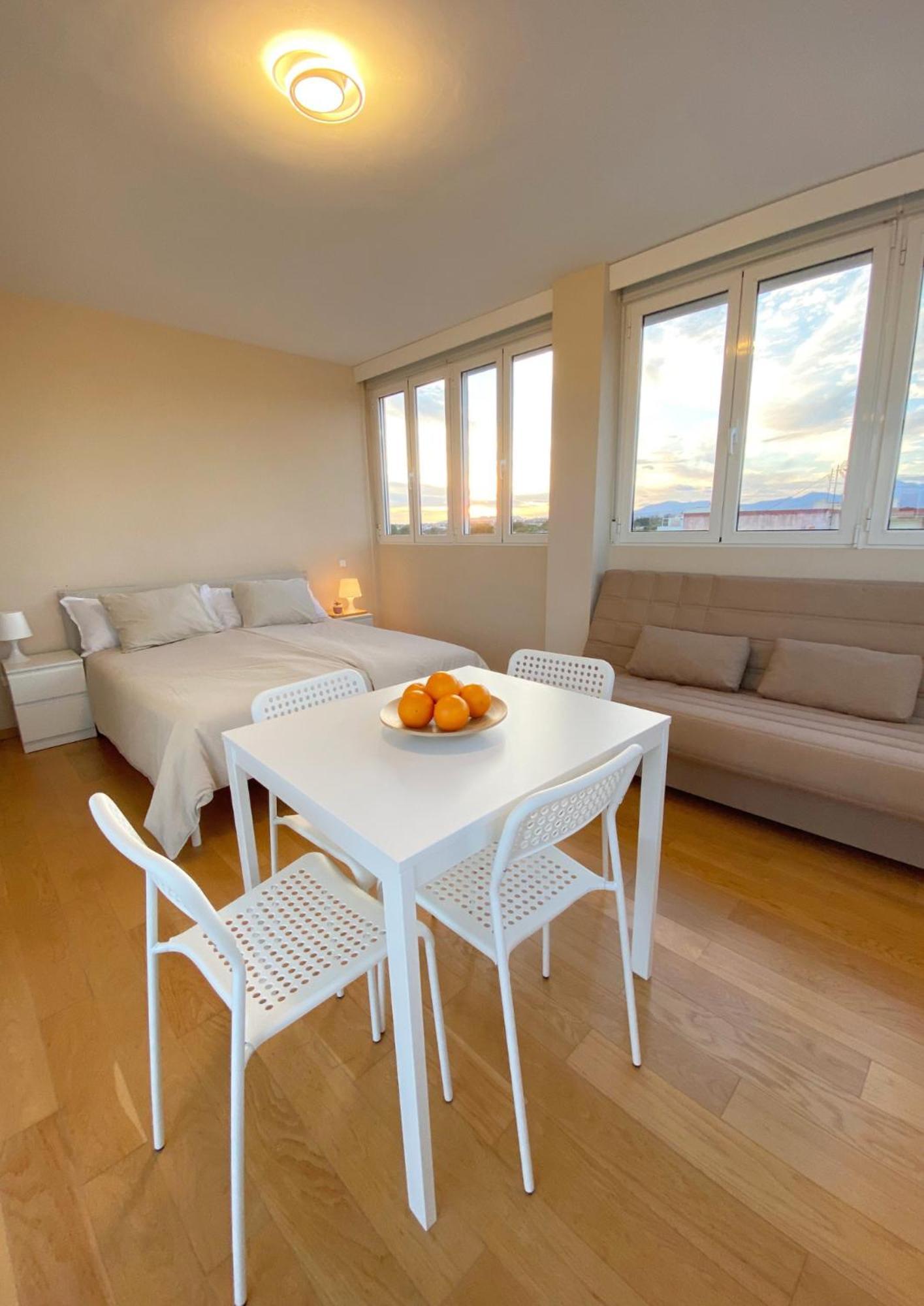 Modern Flat Close To Beach Ел Кампело Екстериор снимка